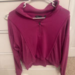 Danskin Sweatshirt Photo 0