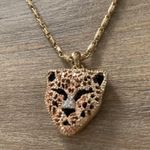 Jaguar pendant necklace Photo 2