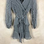 MATERIAL GIRL Striped V Photo 5