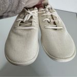 Allbirds  Women’s Wool Runners in Cream Size 10 Photo 2