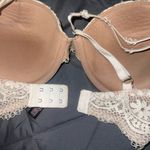 Victoria's Secret Gorgeous Cream Lace crochet Very Sexy Pushup Bra 32DD Photo 5