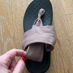 Yoga sandals for arch support Size 8 Photo 2
