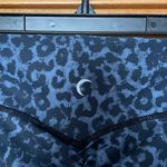 Zyia Active Stone Leopard Scrunchy Light n Luxe Leggings Size 8-10 Photo 7