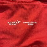 Old Navy  Petite Red Elevate Capri Leggings Go Dry Size Large EUC #4157 Photo 3