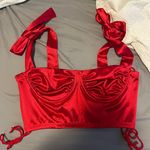 Adika Edikted/ Red top Photo 0