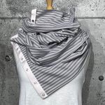 Lululemon  Athletica Blue and White Striped Pencil Skirt Photo 3