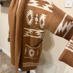 Tahari  | Tan and Cream Mosaic pattern open front cardigan size small Photo 7