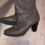 Quest Kobe Collection leather knee high heeled boots Gray Size 7.5 Photo 4