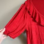 ✨ Beacon Apparel Women’s Red Orange Ruffle Top Medium Photo 3