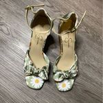 Jessica Simpson Delirah sage green daisy pattern wedge heel size 10 Photo 1