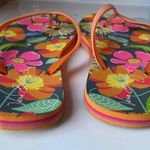 Vera Bradley  Flip Flops Jazzy Blooms 7-8 preowned good Photo 4