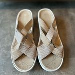 Bzees Disco Beige Strappy Wedge Heels Sandals Stretch Woven Slides Wms 9.5 Silver Photo 3