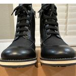 Walking Cradles Knox Ankle Boots Black Leather Size 7.5 NWOB Stylish Comfy Photo 6