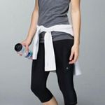 Lululemon Cut The Crop Shiny Side Pockets Size 4 Photo 2