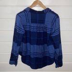 Old Navy  blue plaid cropped top Photo 4