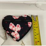 LeSportsac Heart Photo 4