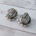 Vintage Clip On Earrings Green & Cream/Beige Tones Photo 5