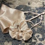 Champagne Satin Face Mask & Scrunchie Gold Photo 0