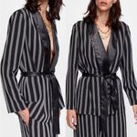 ZARA  Basic Black & White Striped Kimono Jacket (XS) Photo 1