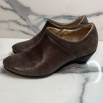 Ecco  Womens Brown Distressed Ankle Zip Comfort Booties Sz 37 Sz 6 Side Zip Boots Photo 4