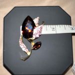 Elegant Gold and dark Pink Floral Brooch Photo 3