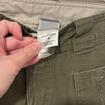 The North Face  Army Green Pocket Front Shorts Size 4 Photo 1