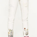 ZARA  Embroidered White High Waisted Slim Jeans Women’s 2 Photo 0