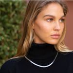 Jennifer Zeuner  Allie Necklace silver herringbone neutral minimalist everyday Photo 1