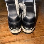 Sorel  Tivoli plaid plaid purple lace up 9.5 winter boots Photo 3