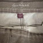 Gloria Vanderbilt Gray Wash Mid-Rise Pull-On Crop/Capri Pants Size 20W Photo 2