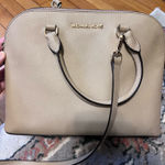 Michael Kors Purse Crossbody Photo 0