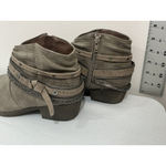 SO Womans  Western Red Bud Stone Size 8 M Taupe Straps Studs Chelsea Boots Photo 3