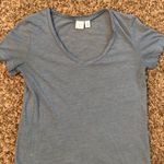 BP  blue v-neck t shirt Photo 3