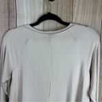 easel  Off-White Ribbed Long Sleeve V-Neck Top Photo 7