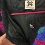 Icelandic Design Hand Photo 6