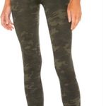 Spanx - Look at me Seamless - Green Camo Leggings Photo 0