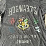 Harry Potter  Hogwarts Short Sleeve Tee Gray Size S Photo 4