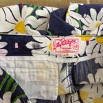 Lilly Pulitzer Pants Womens Size 2 Resort Style Ladybugs White Daisies Preppy Photo 4