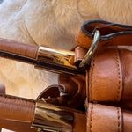 Chloé Victoria Leather Handbag Photo 8