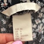 H&M Black Ditsy Floral High Waist Shorts with Pockets. size 6 Photo 1