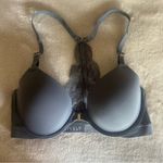 Lively Front Close T Photo 2