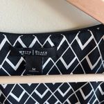 White House | Black Market WHBM Deco Diamond Tiered Shell Geometric Sleeveless Ruffle Tank Top Size M Photo 2