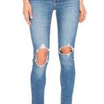 Levi's Premium 721 High Rise Distressed Medium
Wash Skinny Jeans - size 28 Photo 0