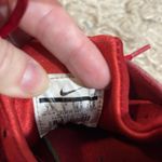 Nike  huraches red 7.5 Photo 4