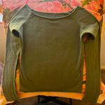 Brandy Melville off shoulder long sleeve cotton tee shirt green khaki Photo 4