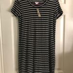 Garage NWT  Clothing‎ B&W striped t-shirt dress Photo 3