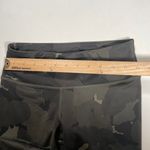 Lululemon Wunder Under Crop II Camo Size 4 Womens Photo 4