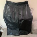 Vintage 26 inch Women’s Black Leather Skirt by Dana Brooke Size 6 (today’s 4?) Photo 4