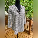 NYDJ Women’s blouse 🌸 PRETTY print🌸 Photo 6