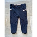 Athleta  Size XS Crop Capri Legging‎ Black Stretchy Photo 2